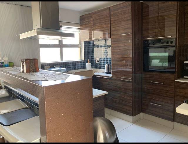 3 BEDROOM APARTMENT FOR SALE IN NORTH BEACH